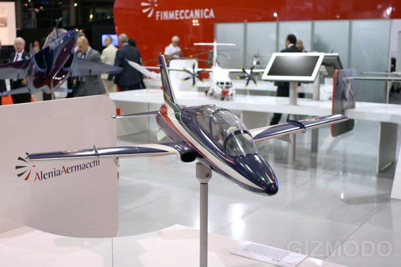 Illustration for article titled Dubai Air Show Has Most Amazing Aircraft and Weapon Models Ever